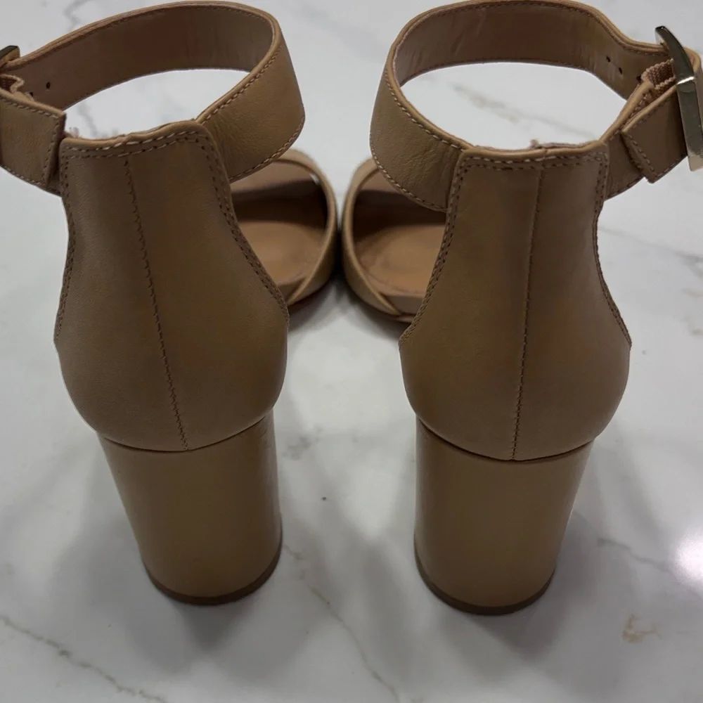 ANTONIO MELANI Tan Block Heel Sandals with Ankle Strap and Buckle